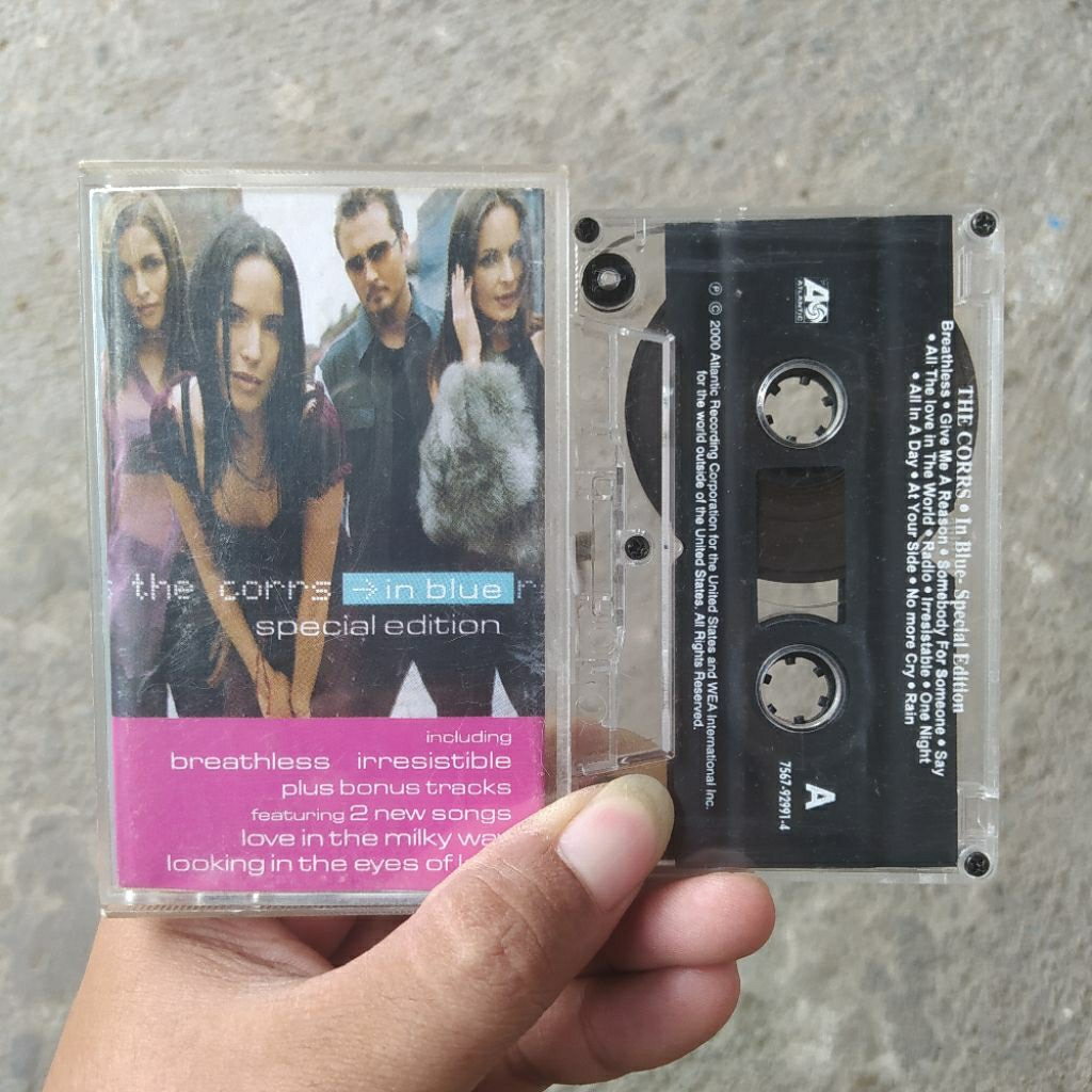 Kaset Pita The Corrs - In Blue (Special Edition)