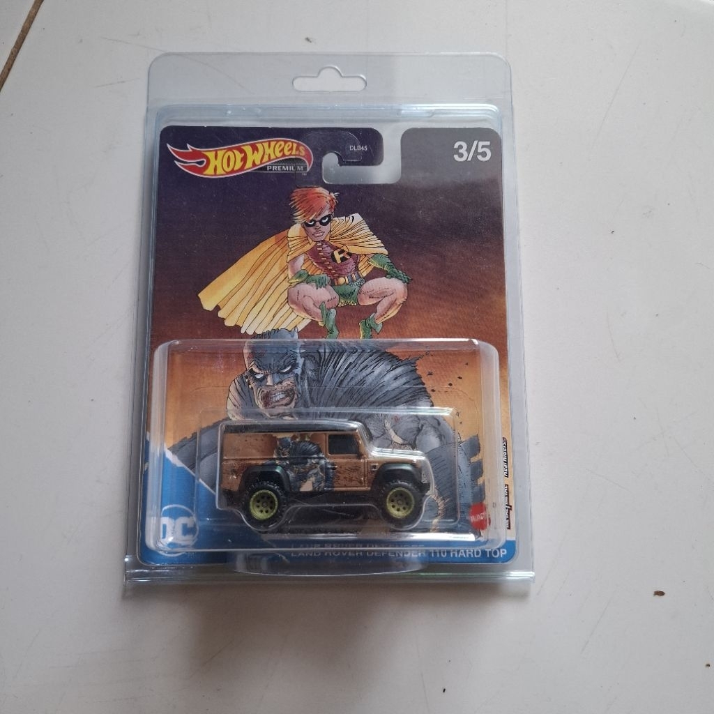 hot wheels premium land rover batman