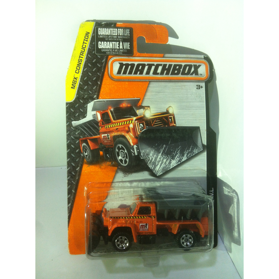 Matchbox. 2015 MBX Construction - 33. Highway Maintenance Truck 12L S.H.V.L. by MATTEL