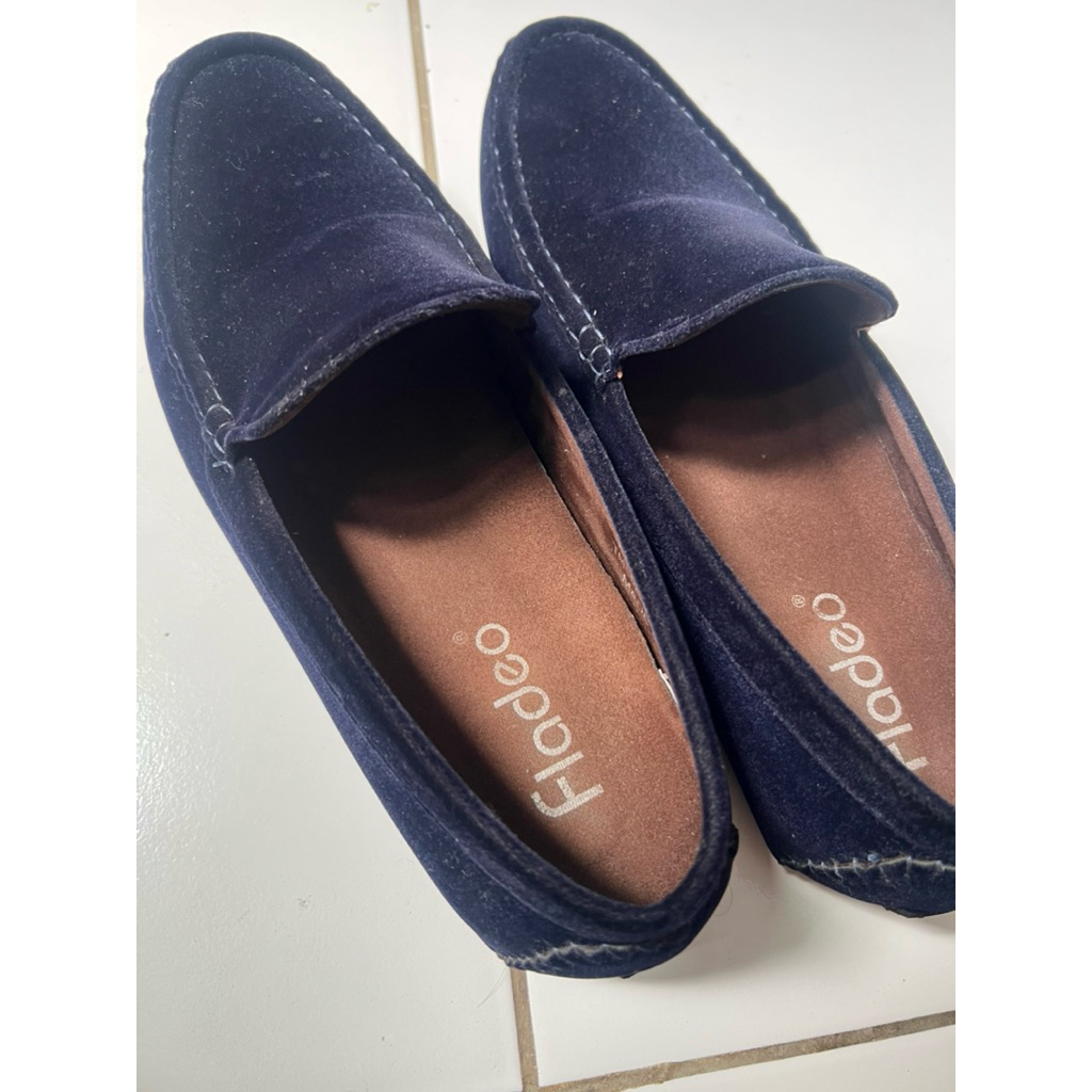 ( PRELOVED ) sepatu bludru  pria fladeo ukuran 41