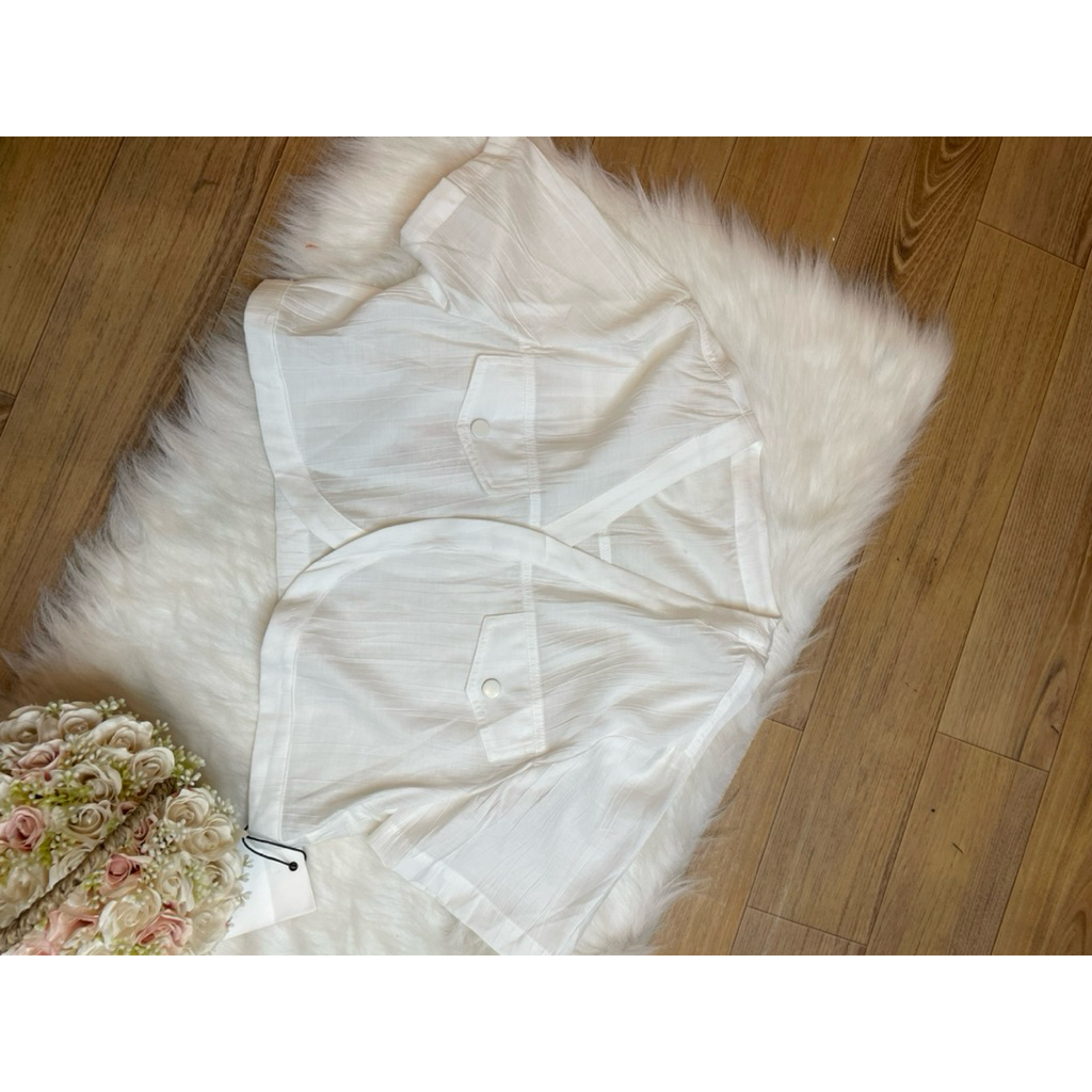 Blazer Crop Wanita Putih Lengan Pendek Korean Style Casual Outer Top