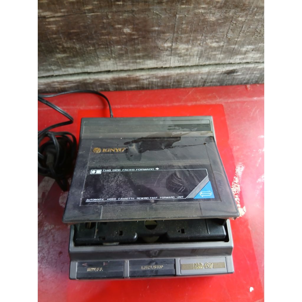 Vidio kaset recorder 135 jadul antik kuno lawas vintage display mati