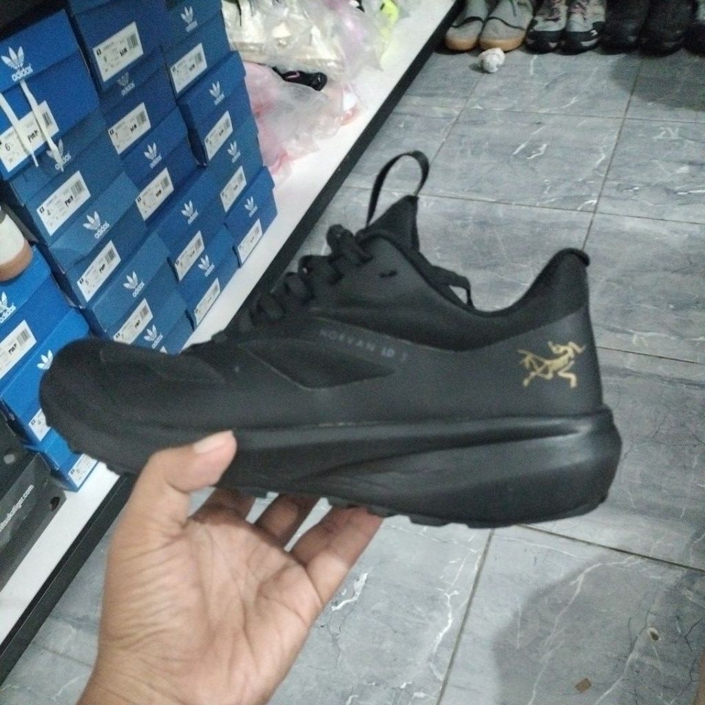 SEPATU ARCTERYX ORIGINAL SECOND