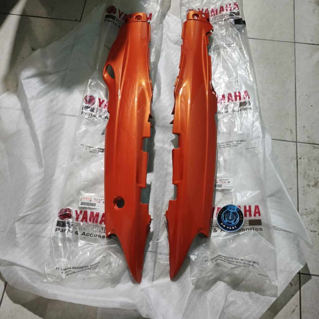 Side cover body belakang F1ZR FIZR orange oren VOM original