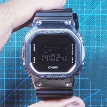 CASIO G-SHOCK GM-5600-1DR