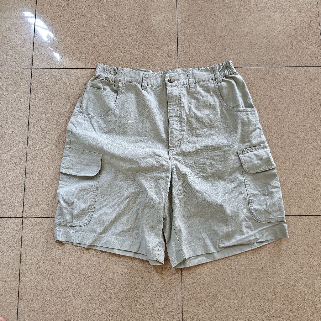 Columbia cargo short pants white
