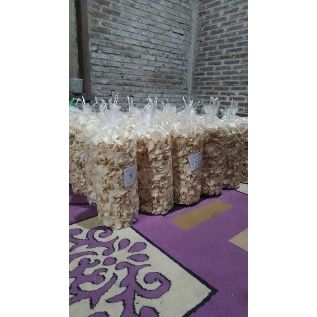 KRIPIK SINGKONG GADUNG