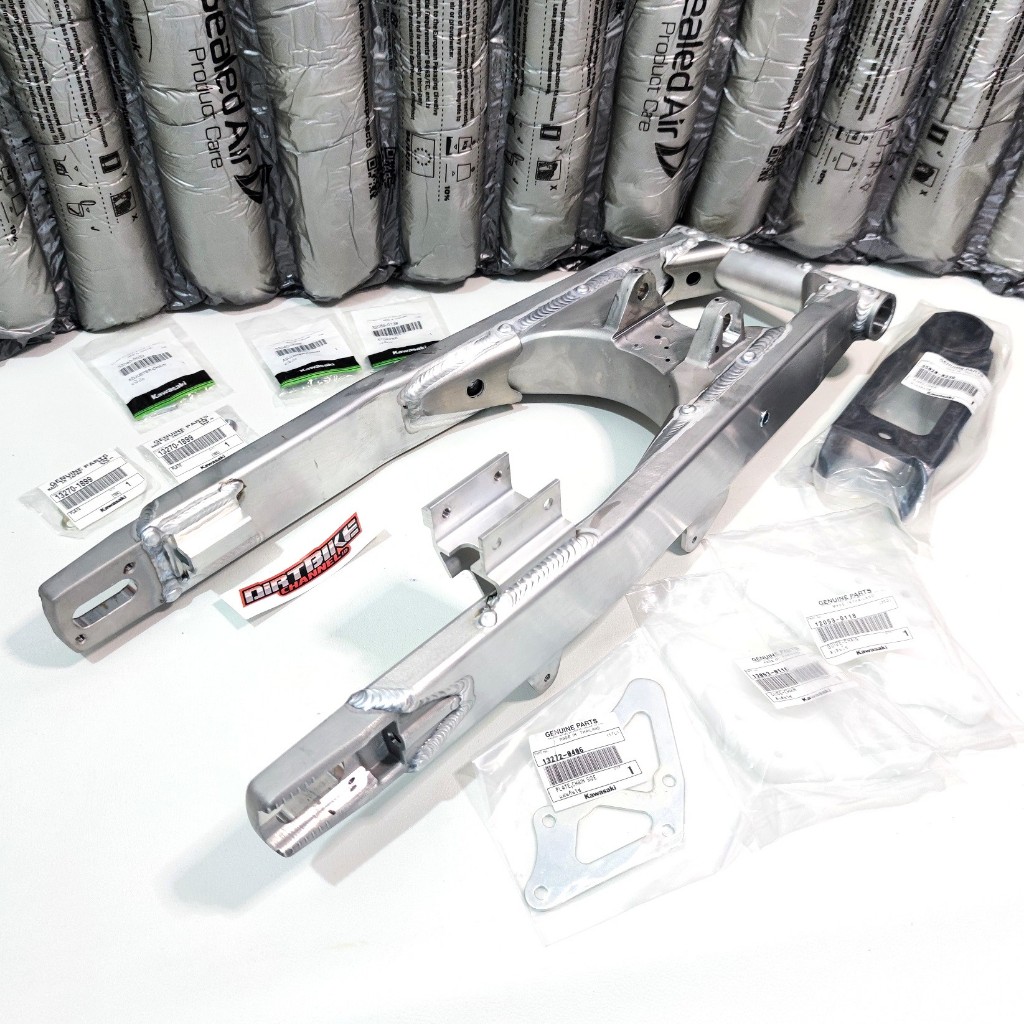 Swing Arm KLX 140 SET ORIGINAL KAWASAKI PNP KLX 150 DTRACKER 150