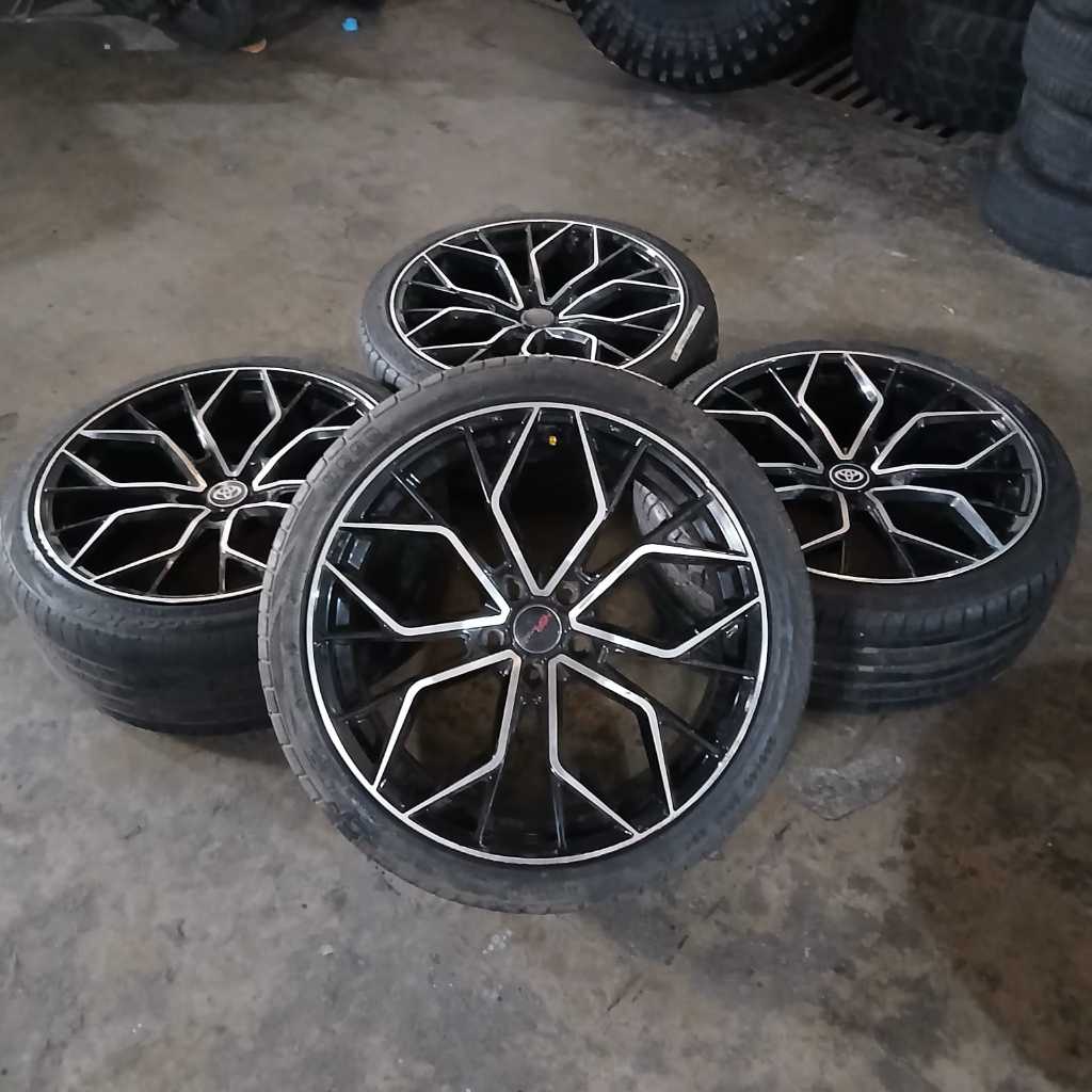 Velg Mobil Bekas HAPPI HSR R20X9 Baut 5 PCD 5X114 ET40 + BAN 245 40 R20