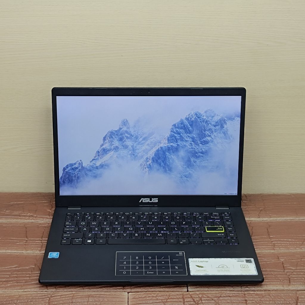 Laptop Asus Vivobook E410MA Intel Celeron N4020 RAM 4GB SSD 512GB FHD Backlit