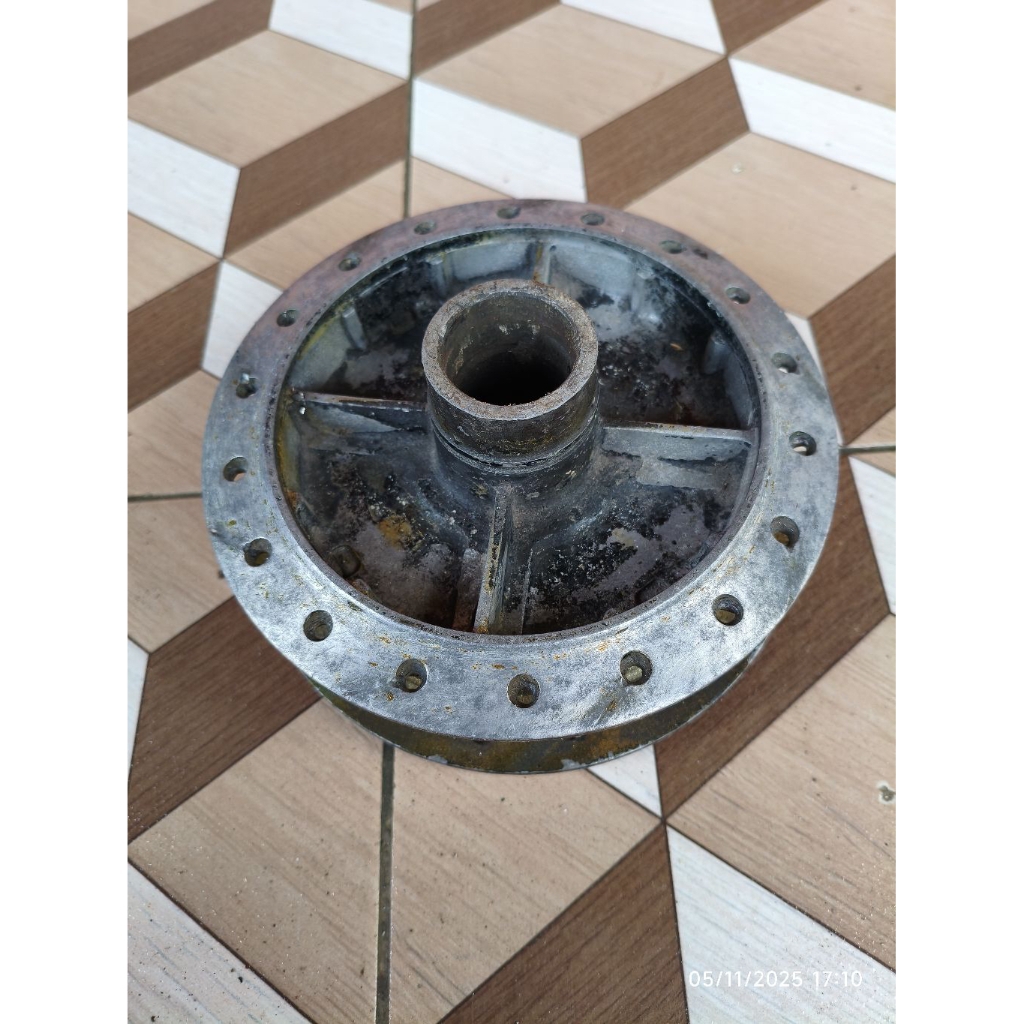 tromol teromol terombol belakang suzuki thunder 125 250 RGR original