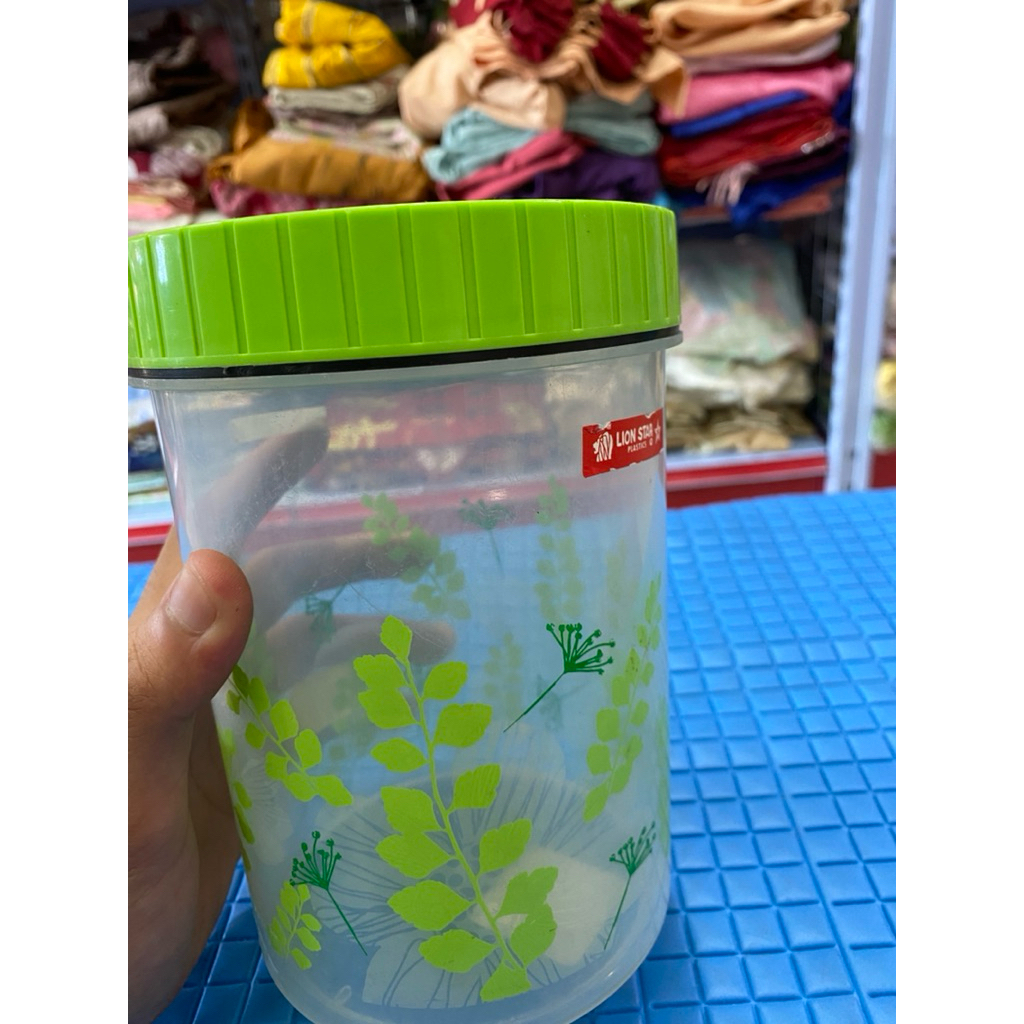 PL toples plastik lion star