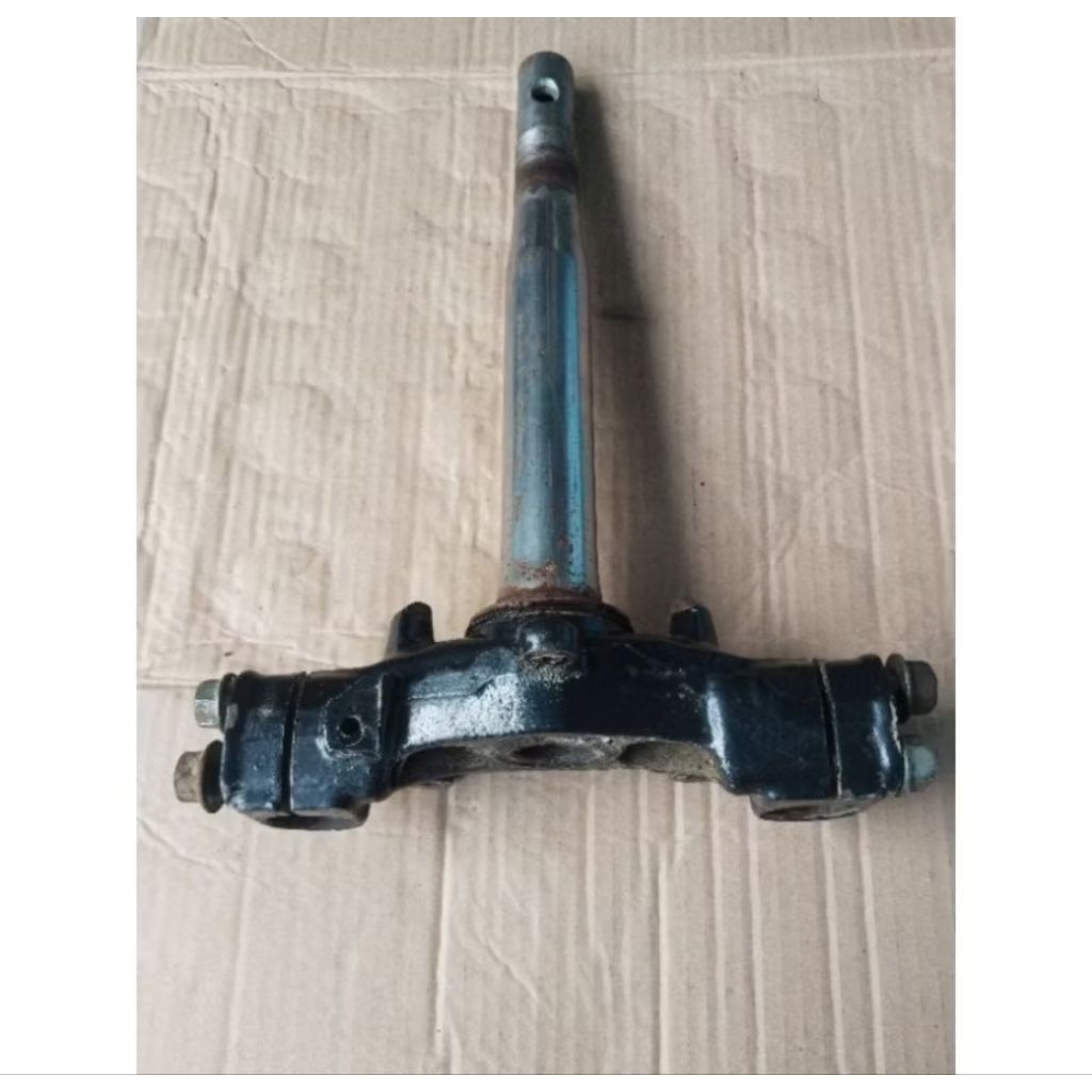 segitiga T Shok depan beat Vario 125 techno original