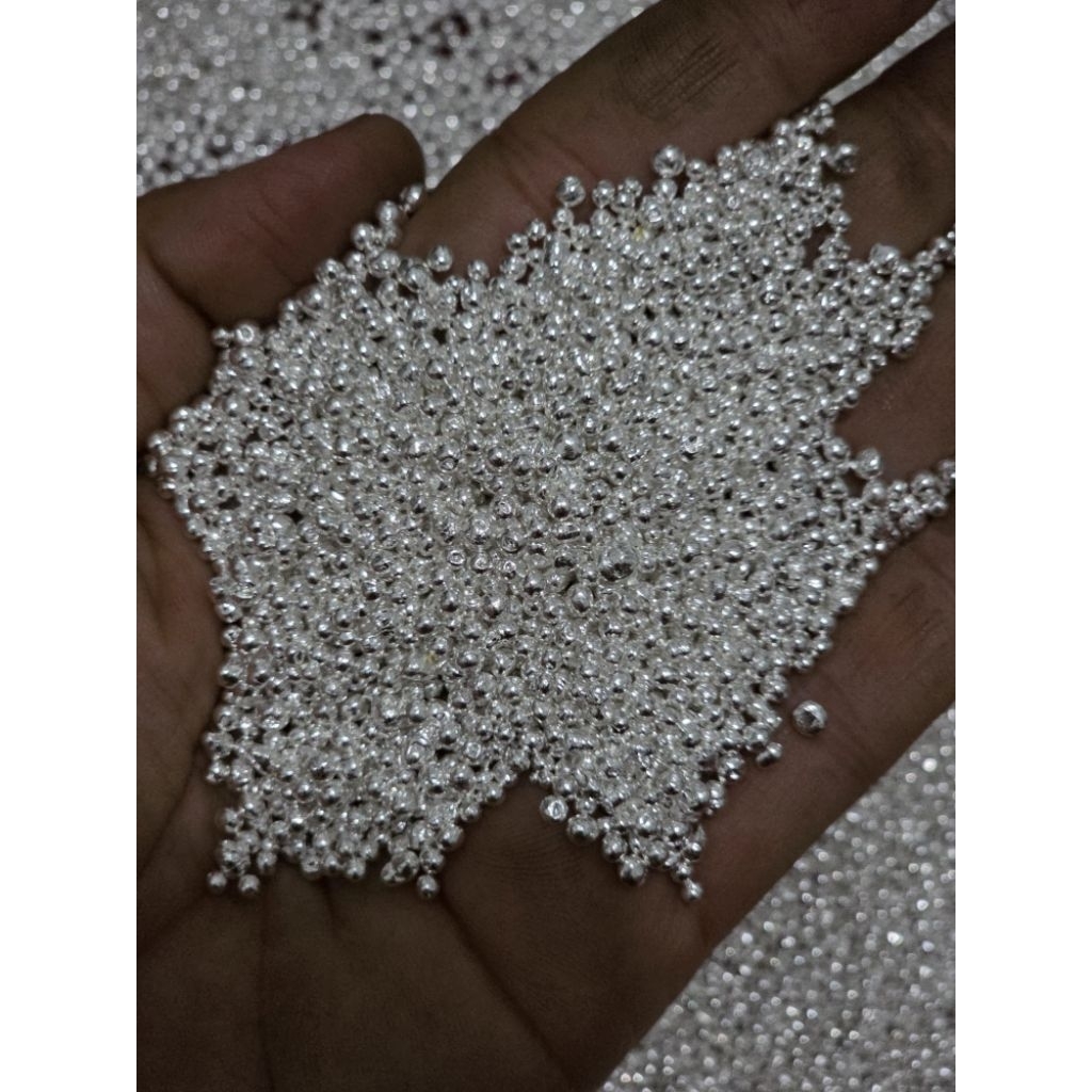 Berat 1 gram. perak murni asli  granule klicir 99.9%