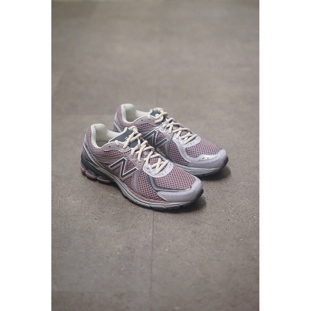 New Balance 860v2 Ice Wine Original Resmi