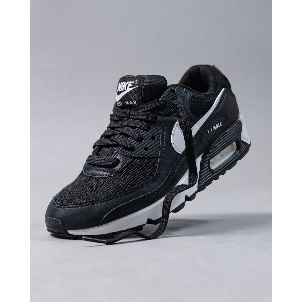 Sepatu Casual / Nike Air Max 90 - Black White