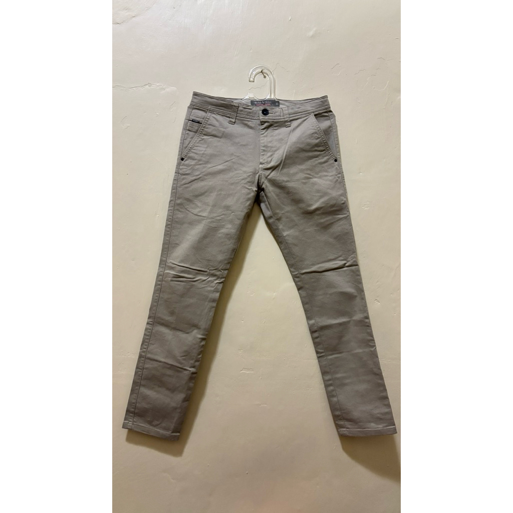CELANA CHINO PRIA PRELOVED