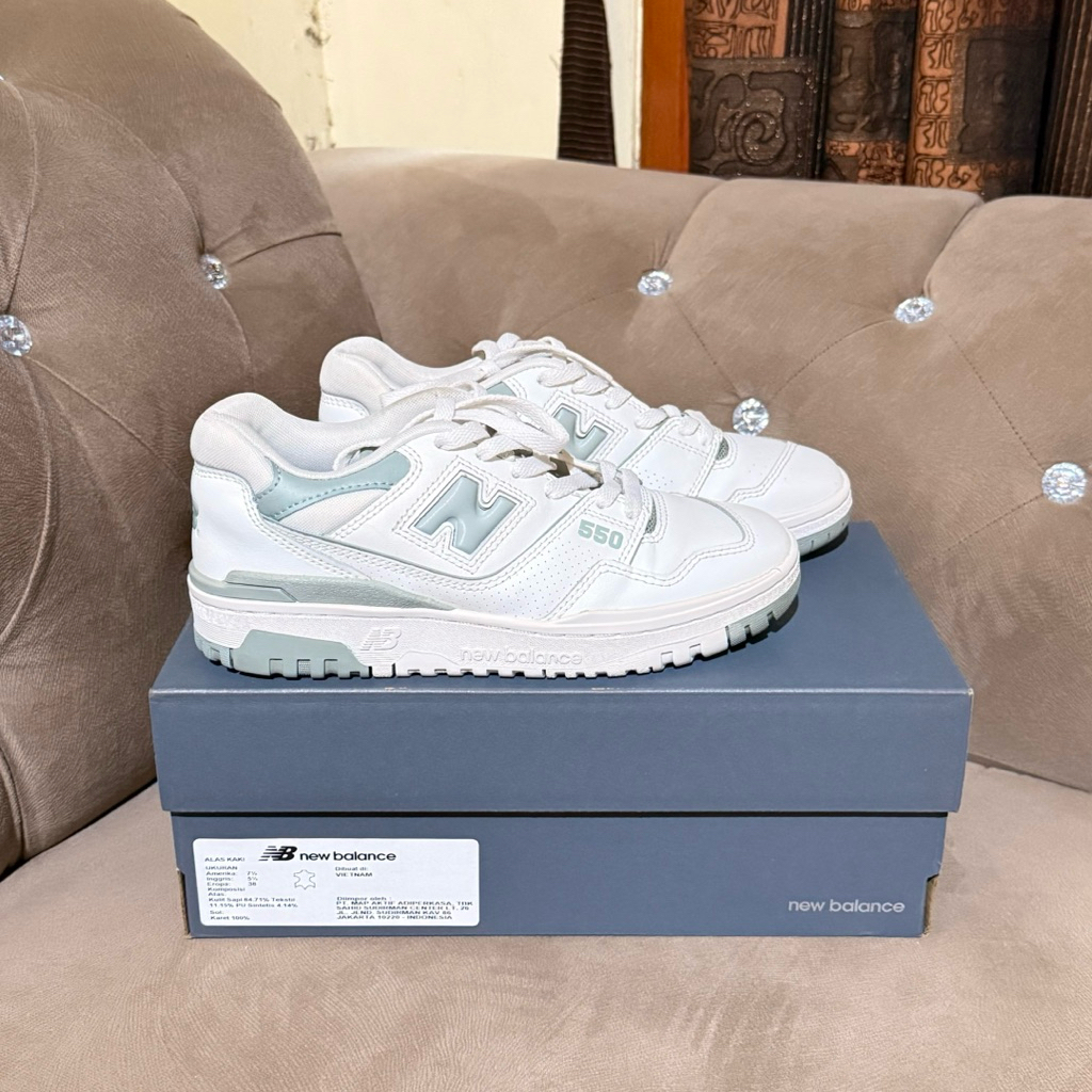 Preloved New Balance 550 Sepatu Bekas Pemakaian Pribadi