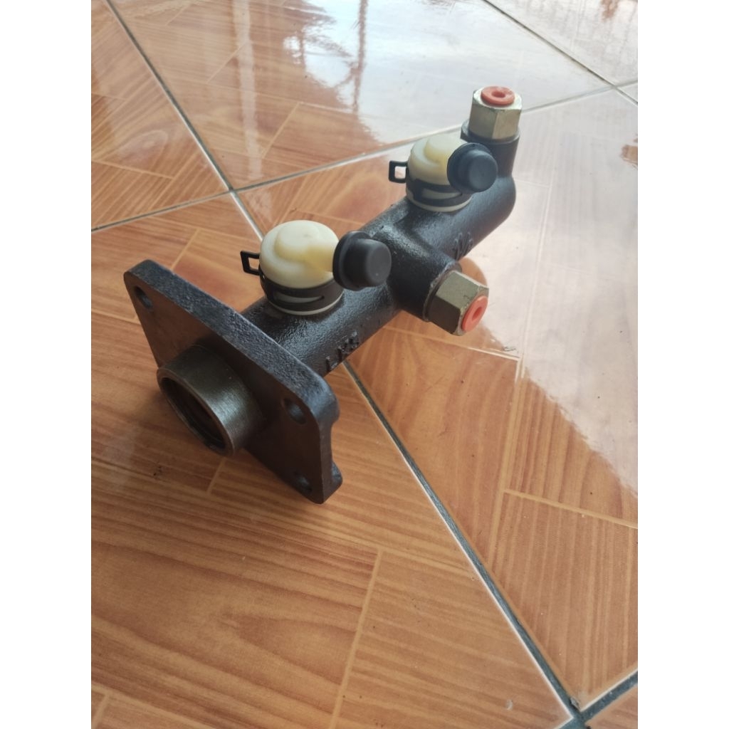 master rem atas brake master colt diesel ps100 ps120 lama umplung merk LKS made in taiwan