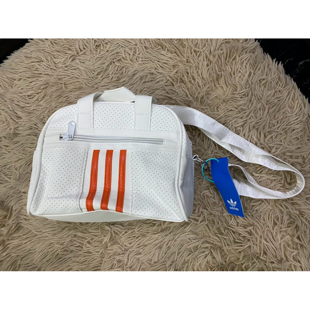 tas Adidas putih l