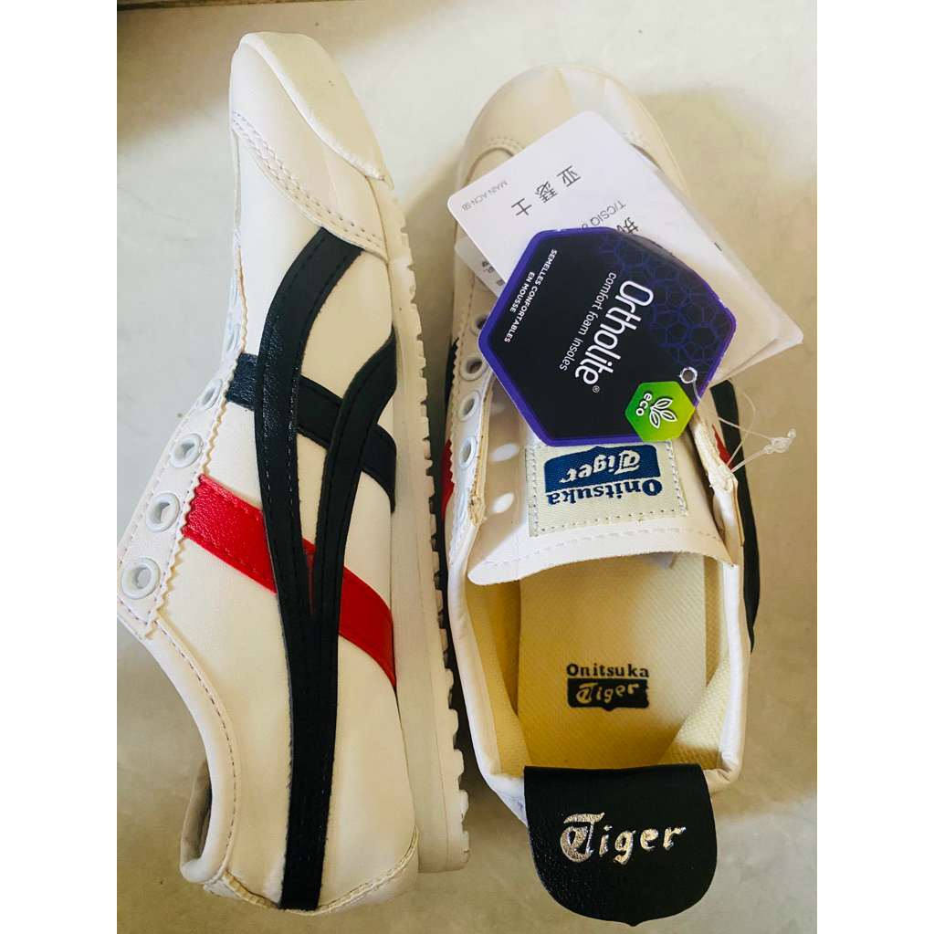 Sepatu slip on Onitsuka Tiger made in japan