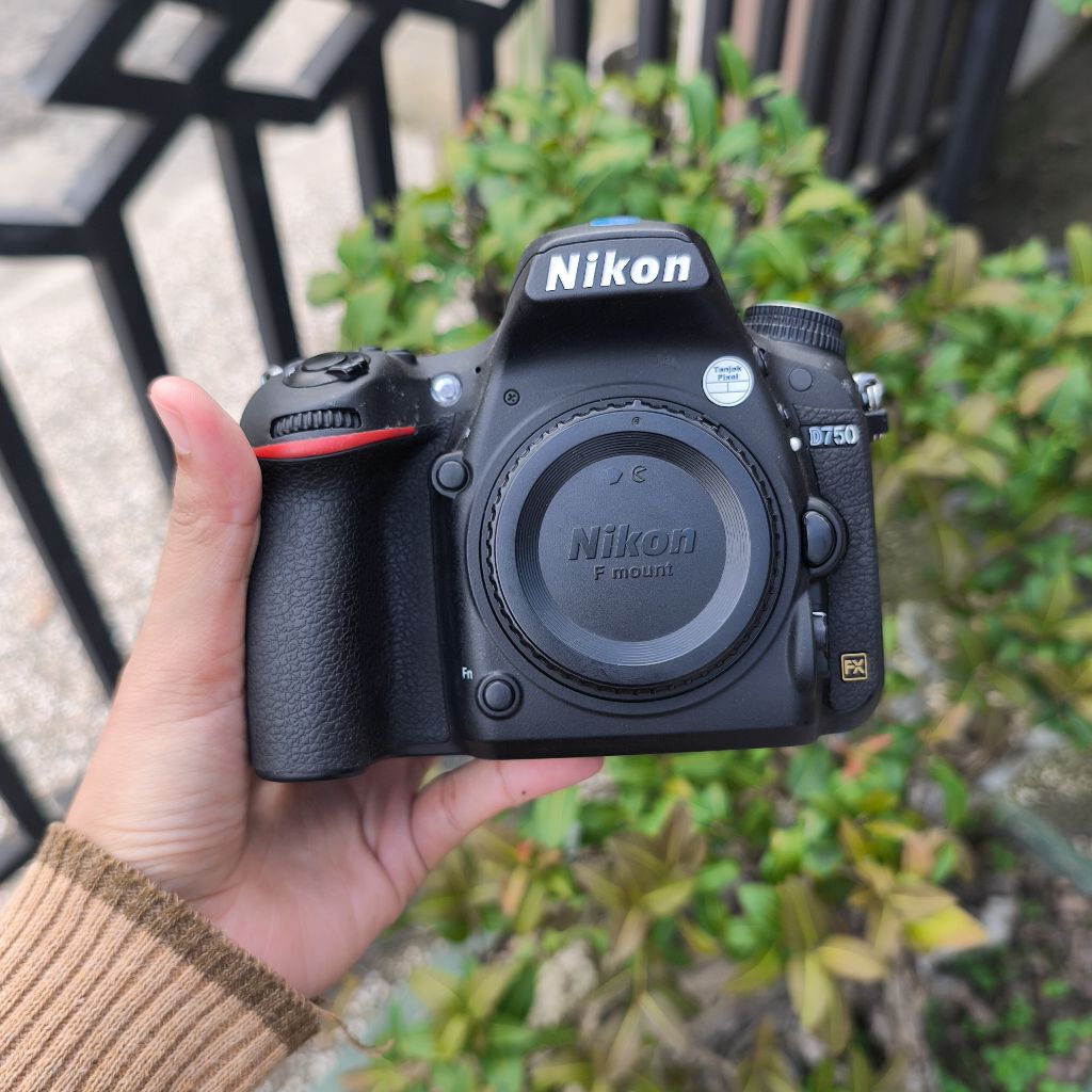 Nikon D750 Shutter 94k Fullsetbox Second Berkualitas