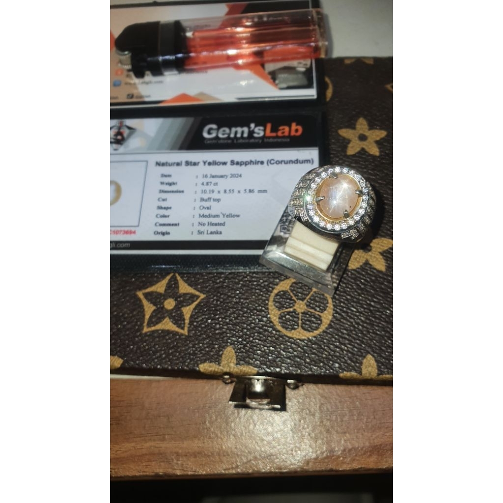 NATURAL YELLOW STAR SAPPHIRE CEYLON NO HEATED RING PERAK