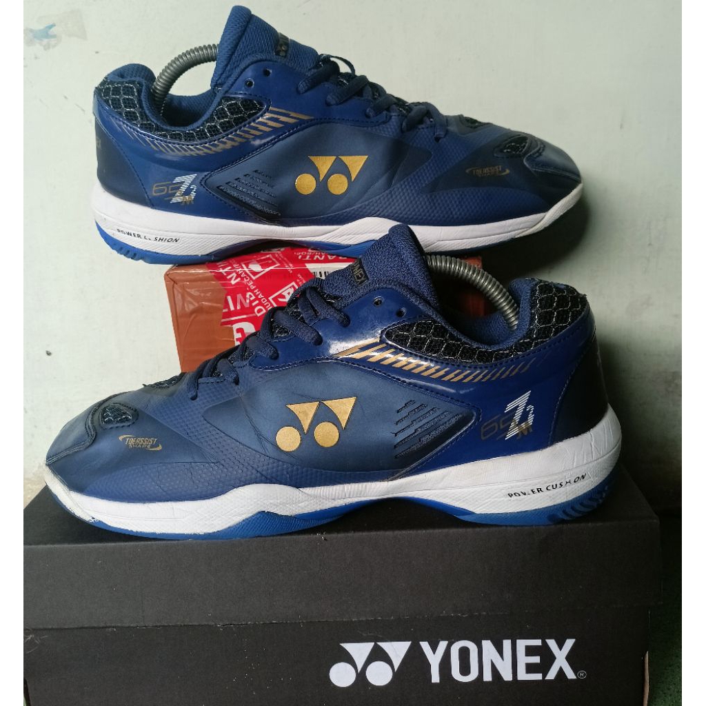 Sepatu Badminton (Yonex shb 65 Z2)