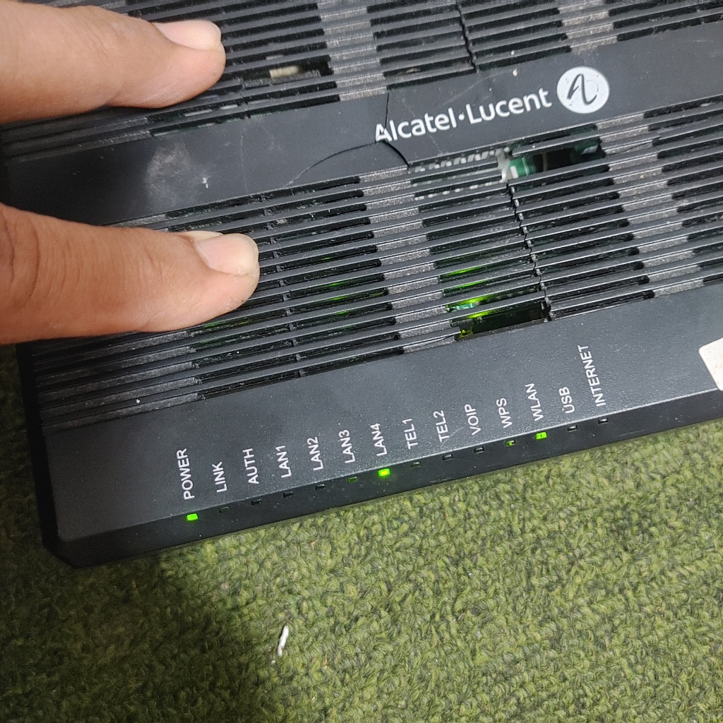 GPON ONT Alcatel Lucent G-240W-A port biru