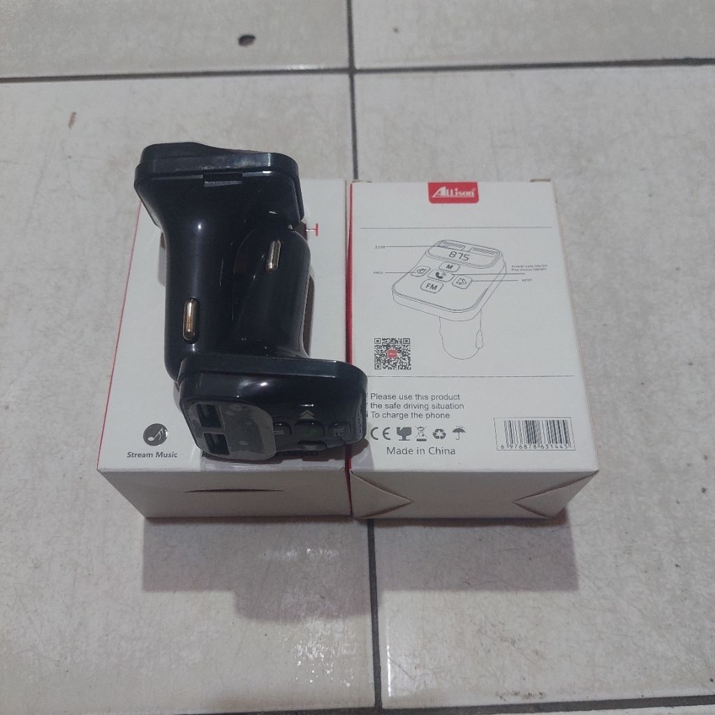 FM MODULATOR TRANSMITTER BLUETOOTH DUAL 2USB/2.4A ALS-A133 ALLISON