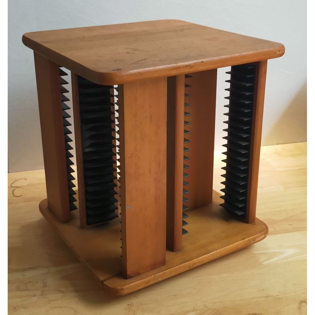 Rak Penyimpanan CD Kayu Ukuran Besar Bisa Berputar 360 Derajat