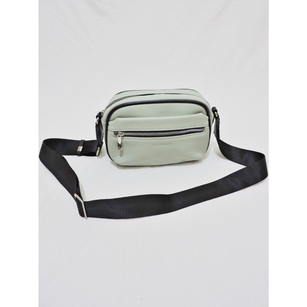 Preloved Tas Slempang Mini Shoulder Bag Sling Bag by Gabino