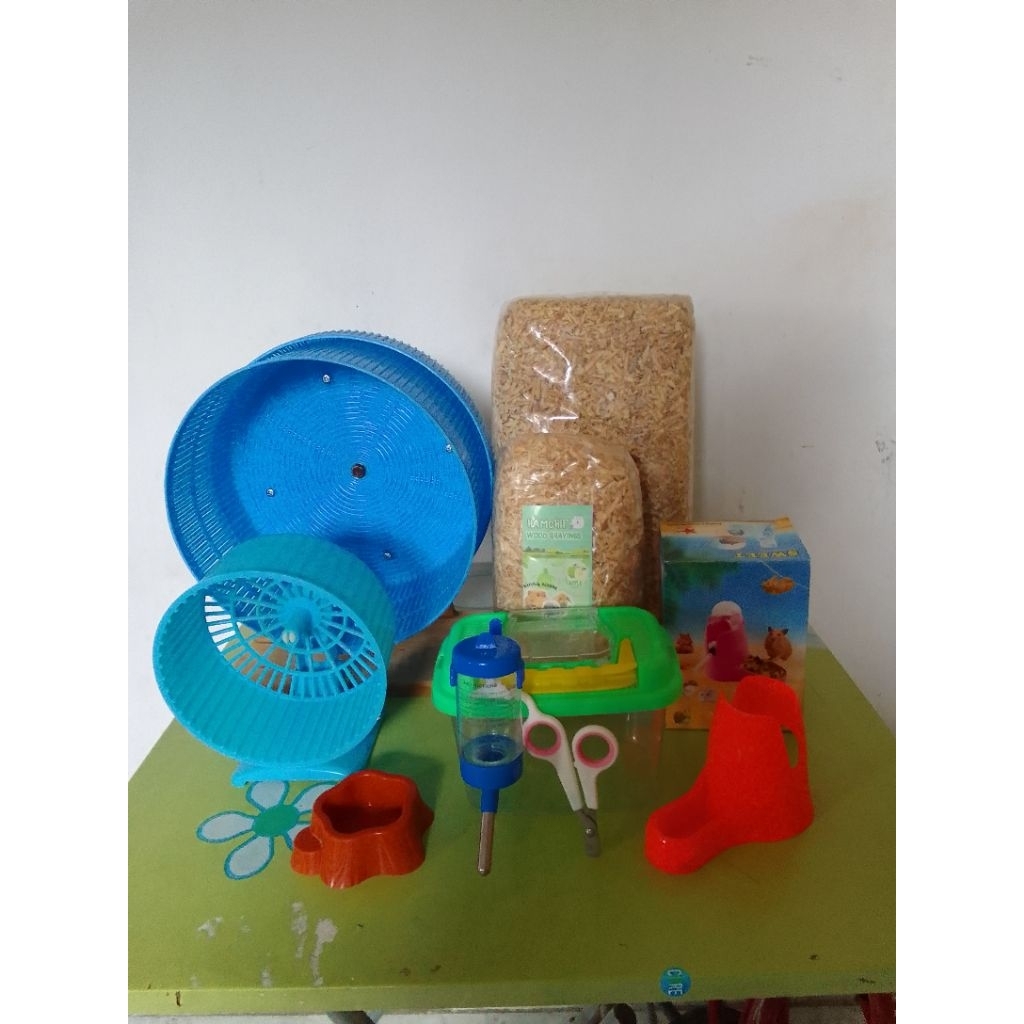 Wheel, Kandang, Serbuk Kayu, Tempat Makan, Tempat Minum, Gunting Kuku Hewan, Cocok untuk Hamster, Ma