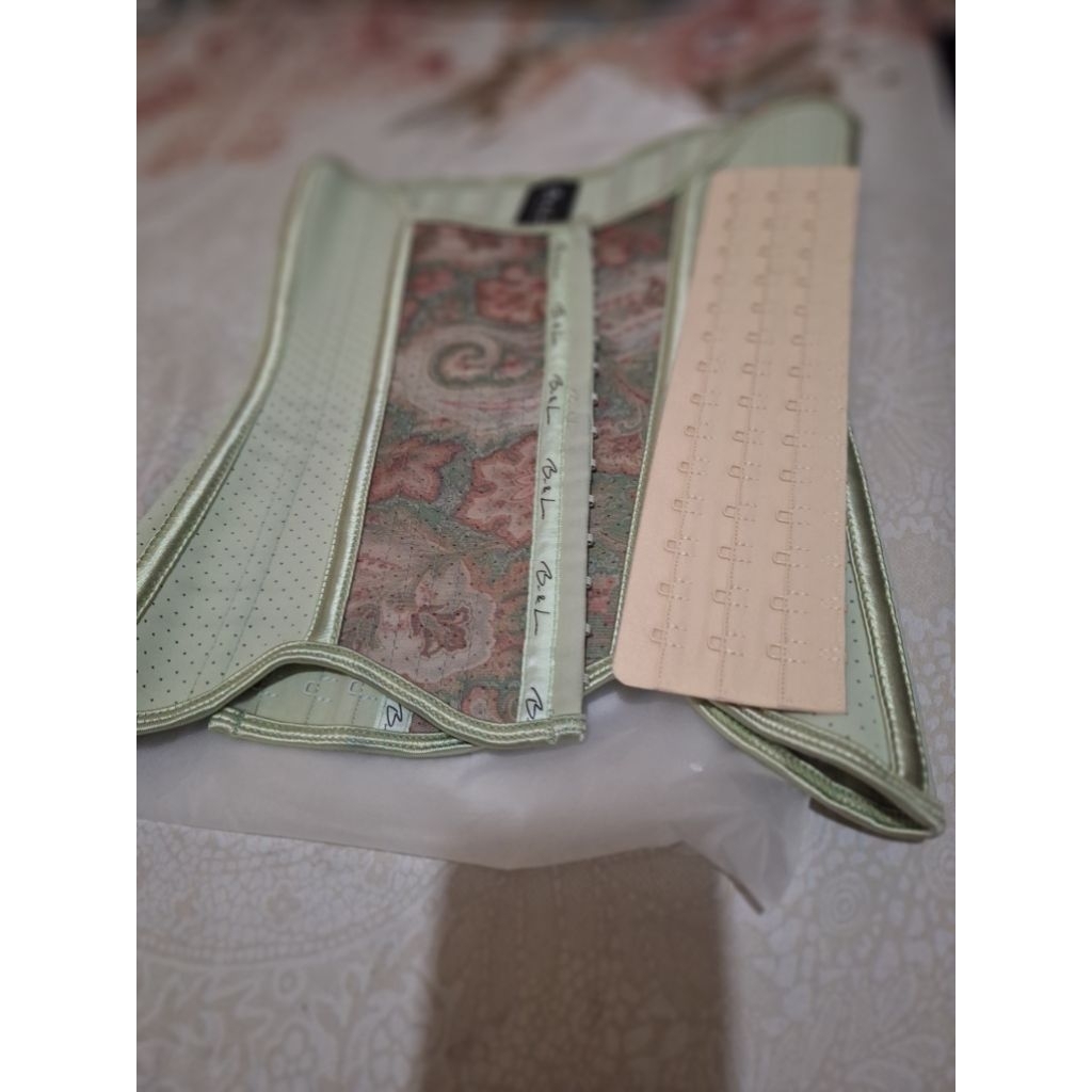 PL KORSET CIKOR BONDLAU OBSIDIAN BATIK LATEX 25 TULANG