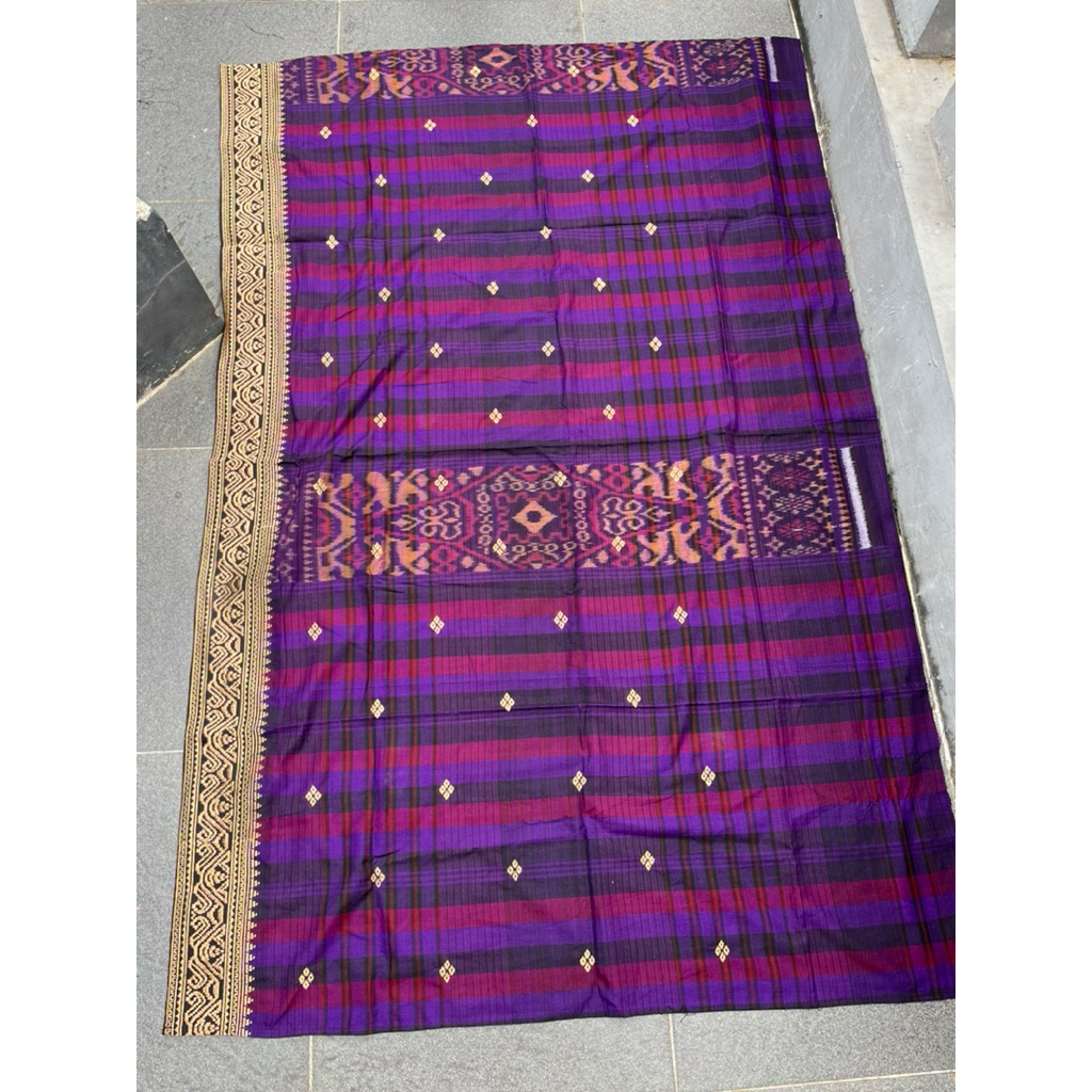 Saput endek ungu bordir