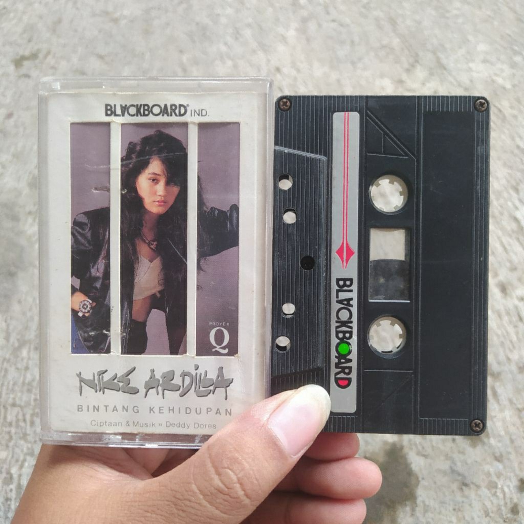Kaset Pita Nike Ardilla - Bintang Kehidupan