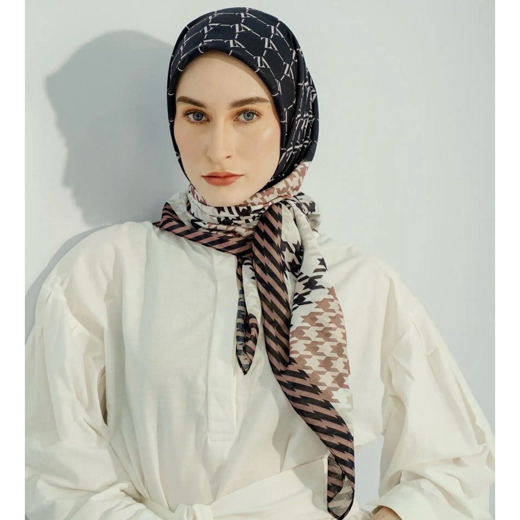 PL VZ rumaisha scarf black