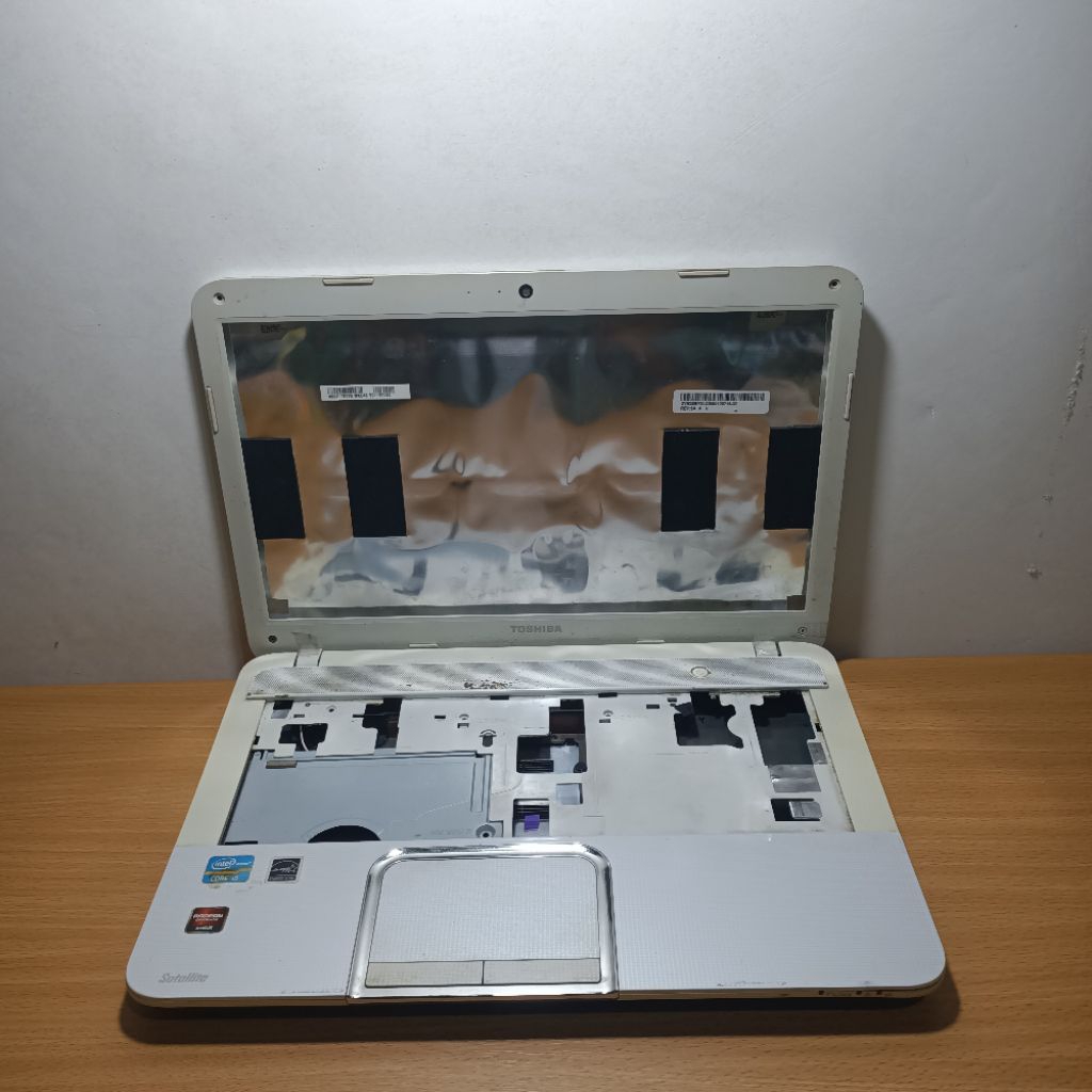 Casing Case Kesing Laptop Toshiba Satellite C800 L840 C800D L840D C840