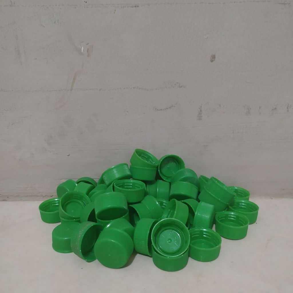 50pcs Tutup Botol Plastik Coca-Cola Warna Hijau Ukuran Kecil Bekas Bersih