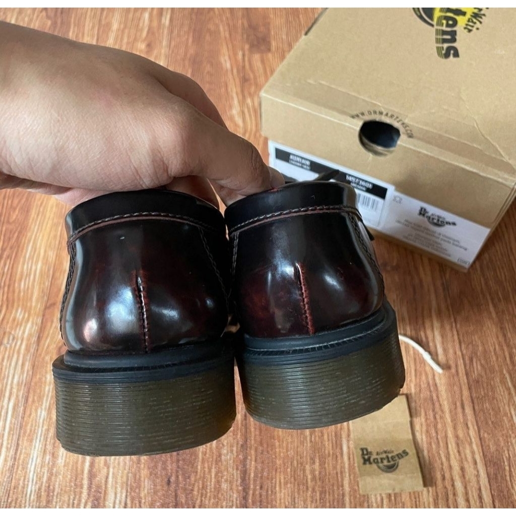 DR MARTENS