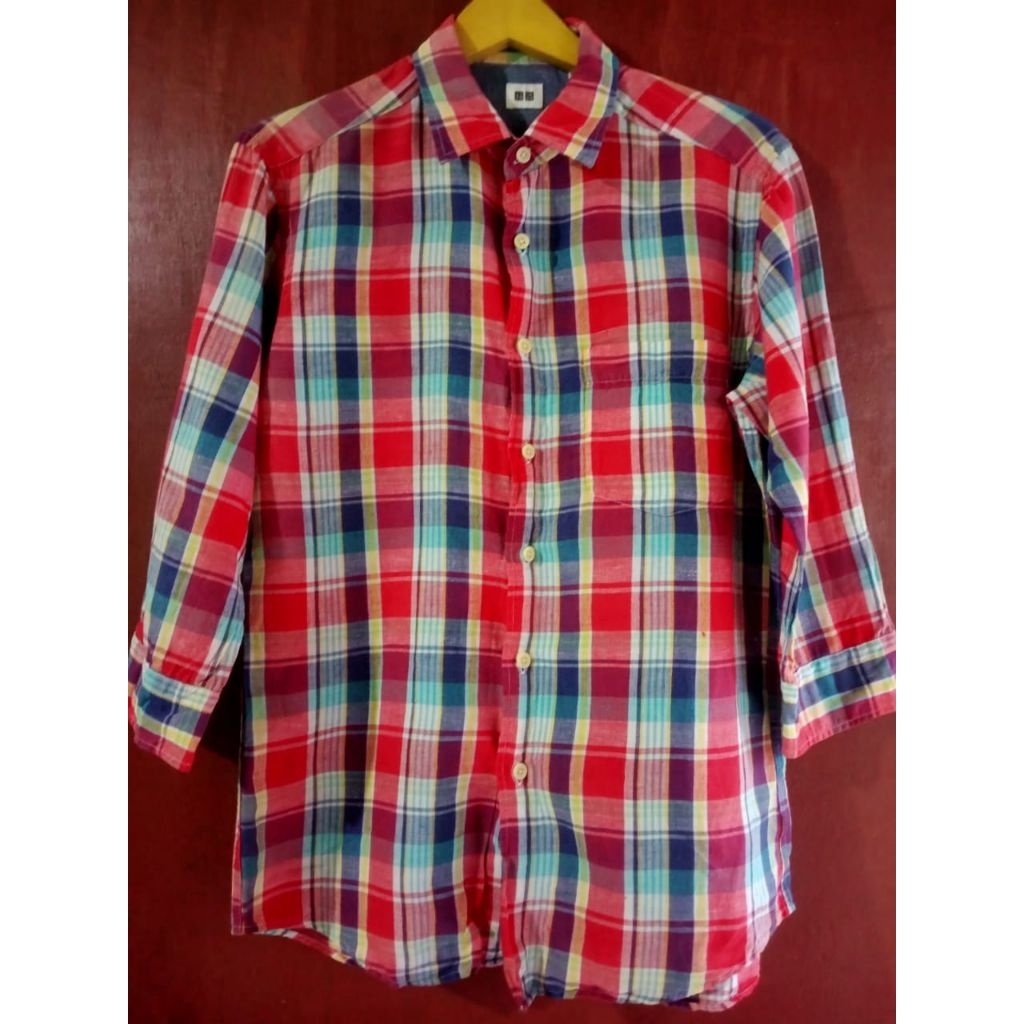 kemeja pria UNIQLO preloved