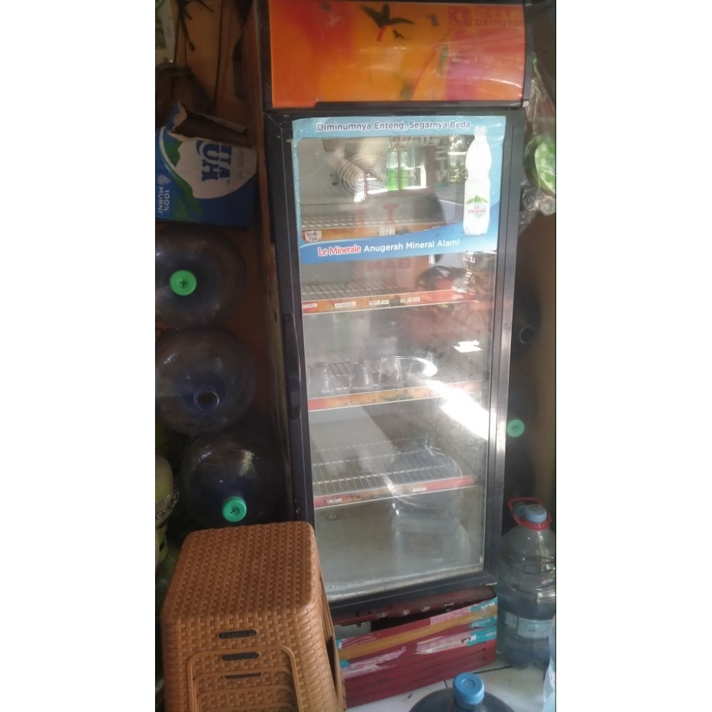 Kulkas Showcase 4rak Daimitsu Bekas