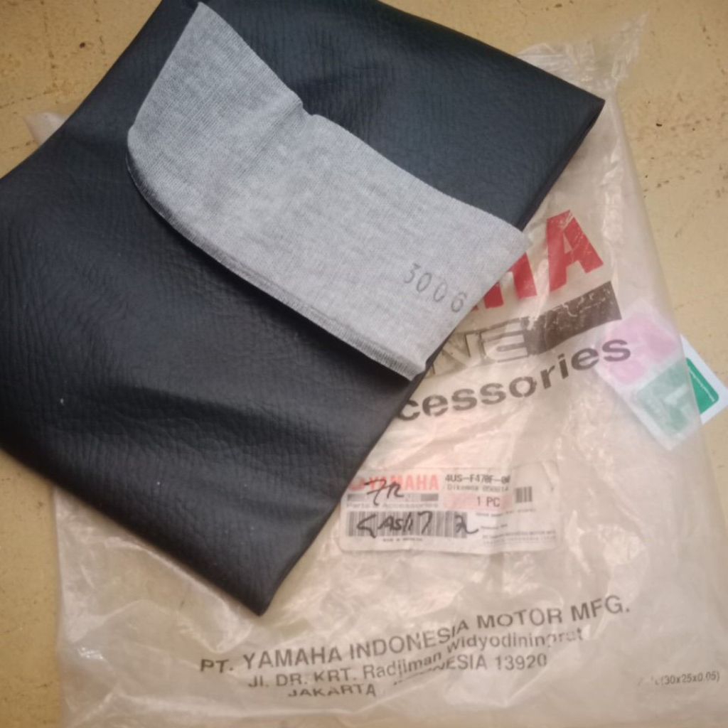sarung kulit jok fizr original yamaha