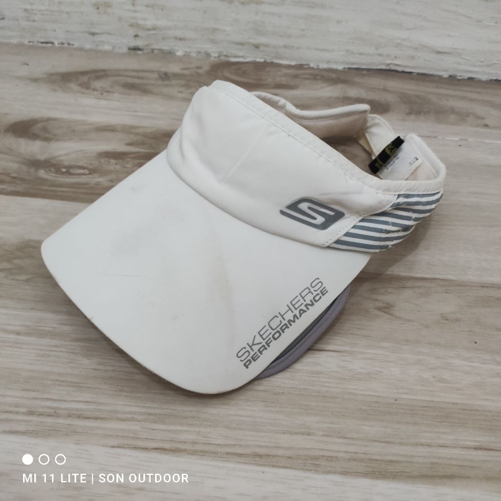 Topi sun visor tennis golf Skechers