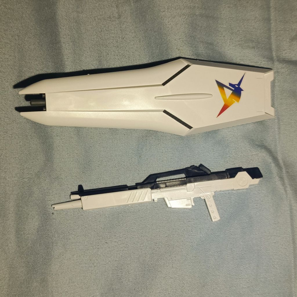 EG v Gundam Weapon & Shield