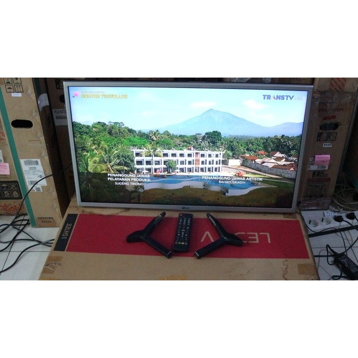 TV LED LG 32 Inch HD Digital TV HDMI USB DVBT-T2 Kondisi bekas masih segel 3179F
