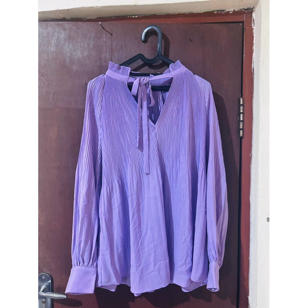 Chicos Pleated Lilac Pink purple Pussy Bow Lavender Blouse Long Sleeves