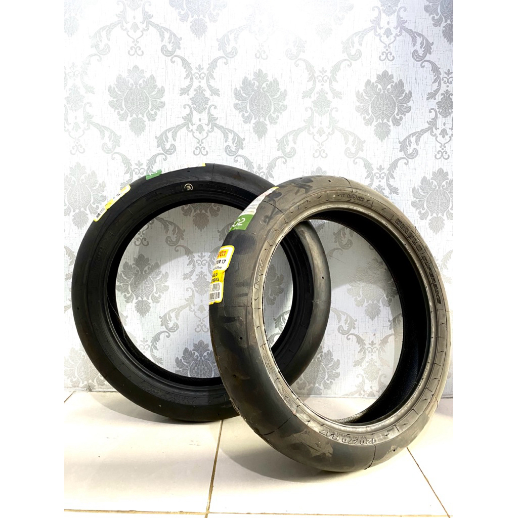 Pirelli Diablo Superbike SC2 – 120/70 R17 (Ban Depan Slick Racing Original)