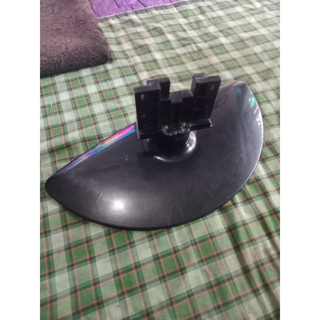 STAND KAKI TV LG 32LG30RA BEKAS NORMAL