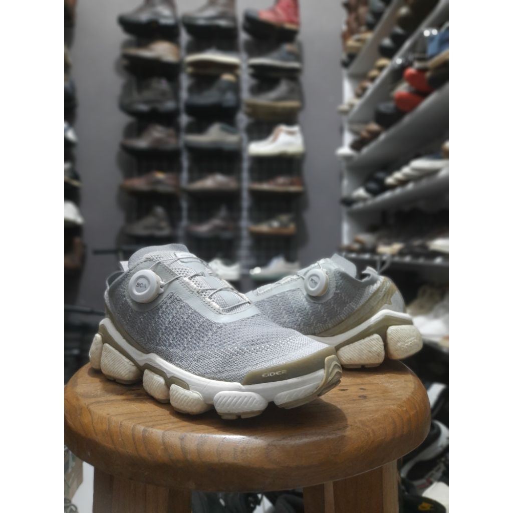 Sepatu outdoor trailrun Boa EIDER size 39